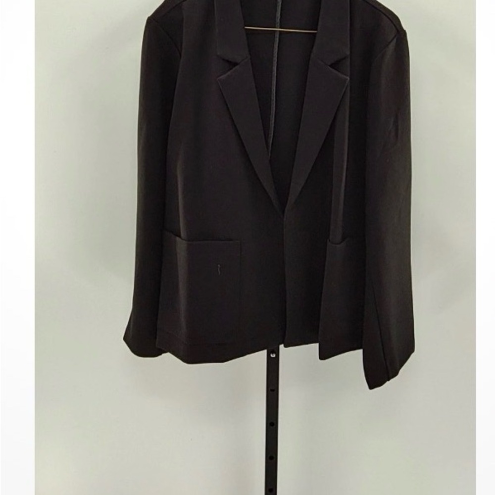 Quince ultra stretch open front